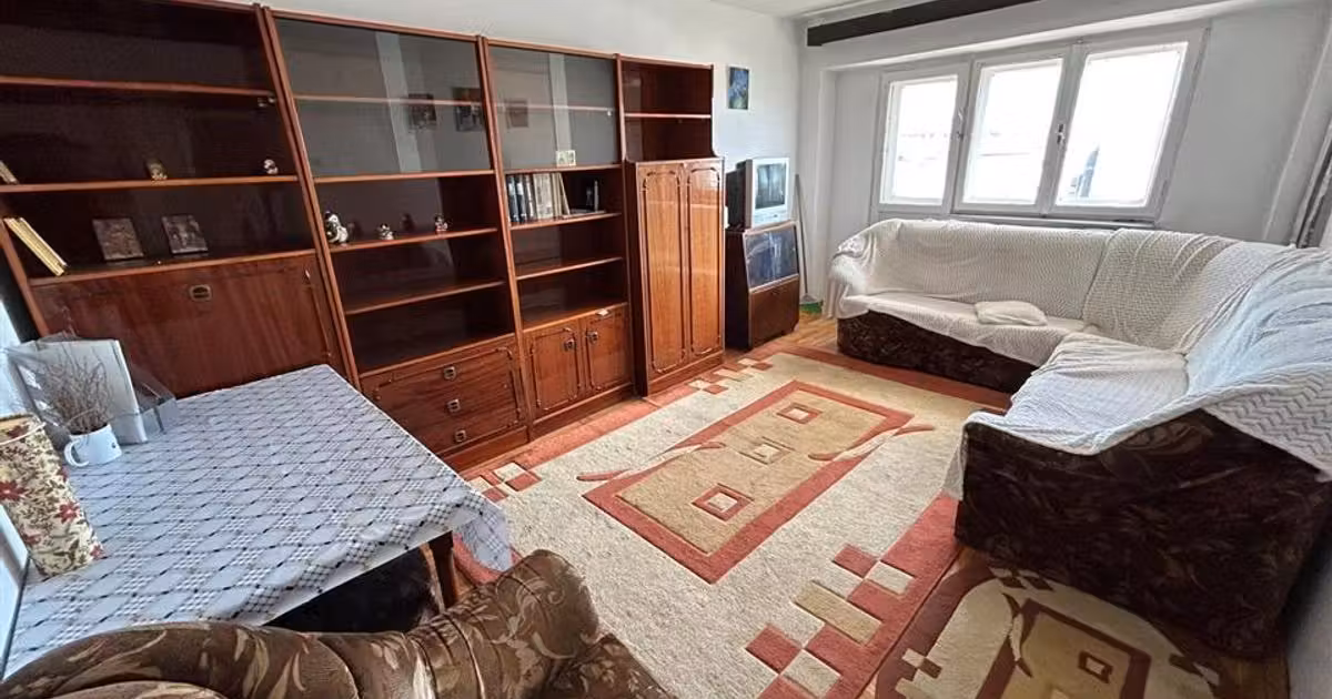 Apartament de vânzare cu 3 camere în zona Ultracentral, Focșani