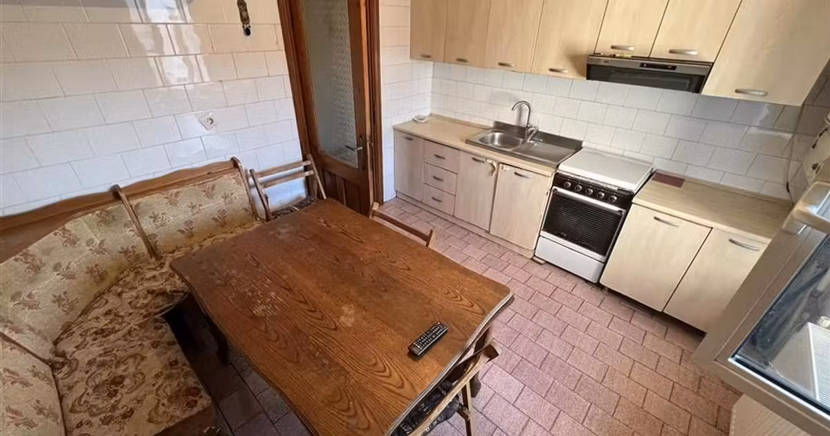 Apartament de vânzare cu 4 camere, mobilat în zona Gară, Focșani