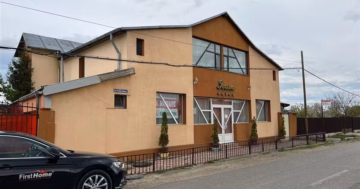 Spațiu comercial de vânzare de 216 mp, în Jorăști