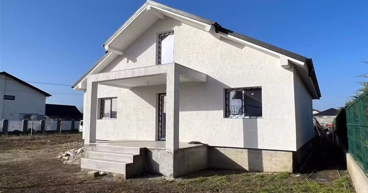 Casă individuală de vânzare cu 3 camere în zona Exterior Vest, Focșani