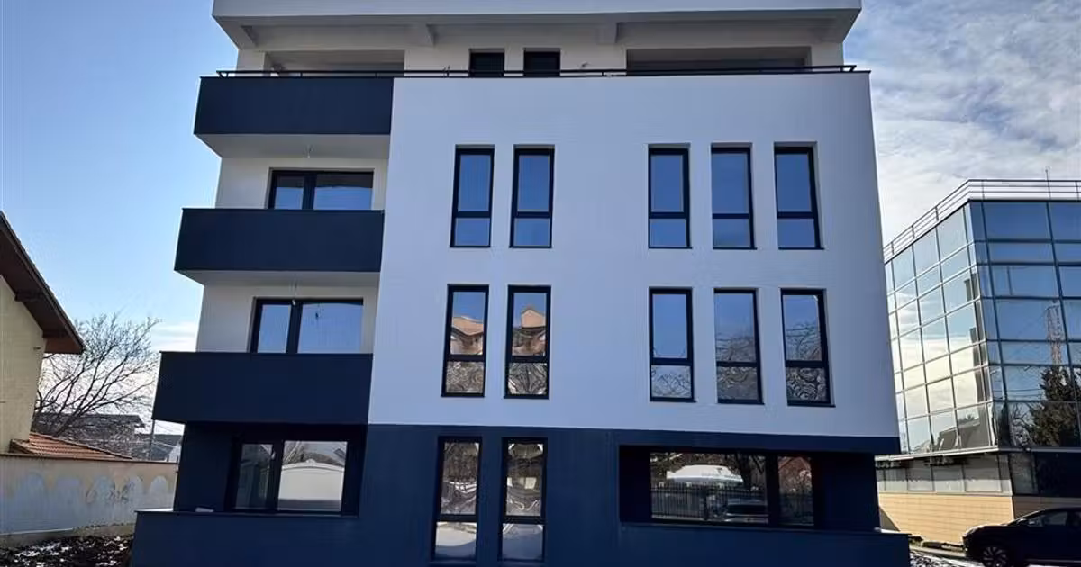 Apartament de vânzare cu 3 camere în zona Albert, Ploiești