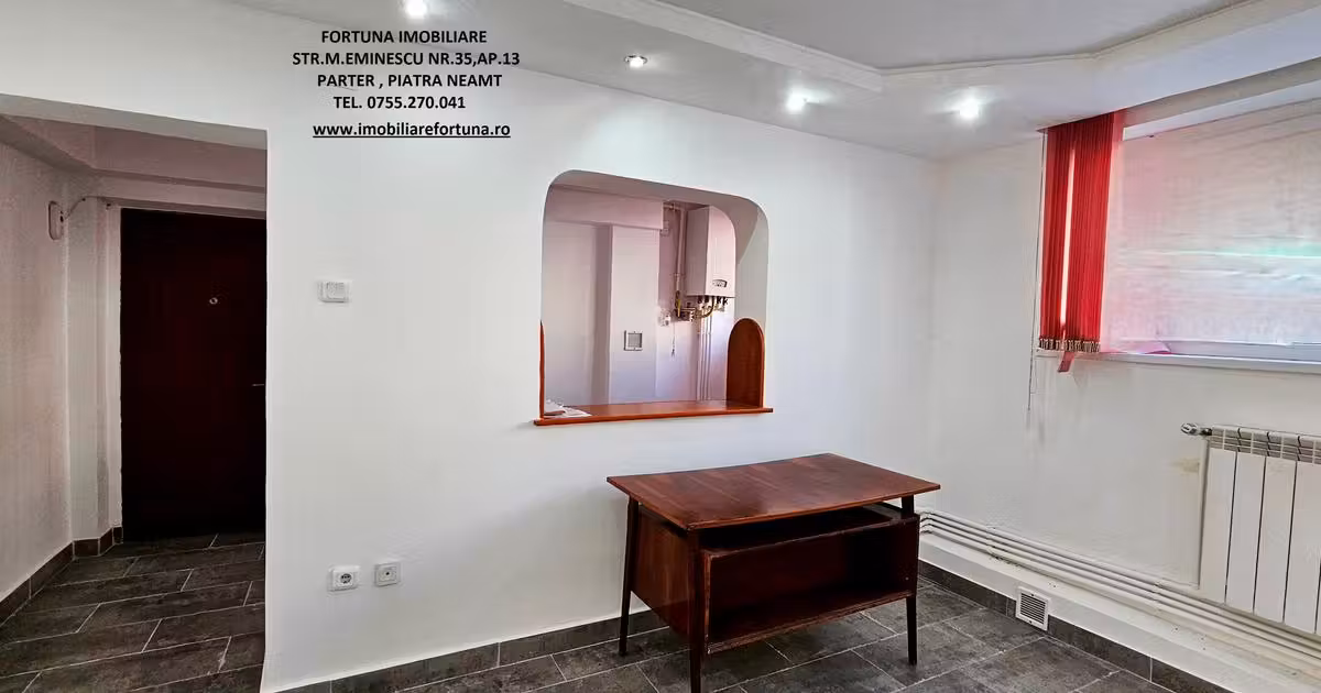 Apartament de vânzare cu 2 camere în zona Central, Piatra-Neamț