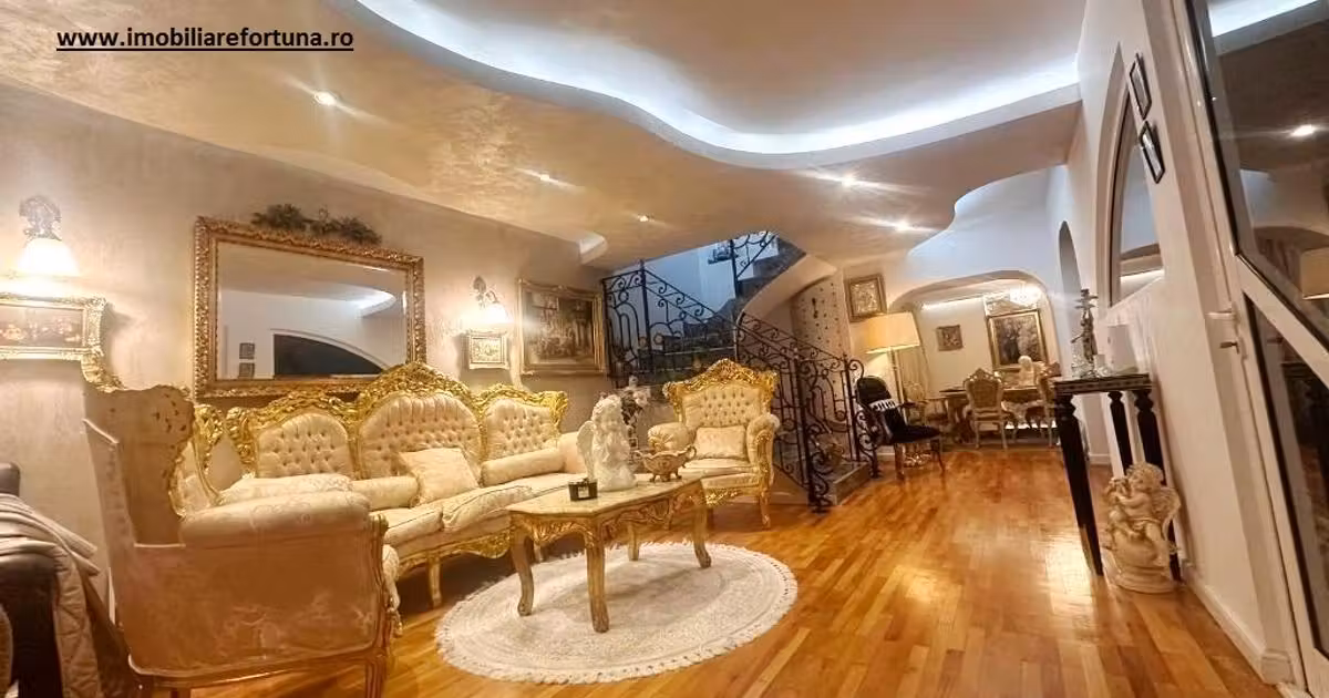 Casă de vânzare cu 6 camere în zona Dărmănești, Piatra-Neamț