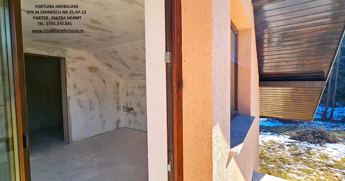 Casă de vânzare cu 5 camere în Piatra-Neamț