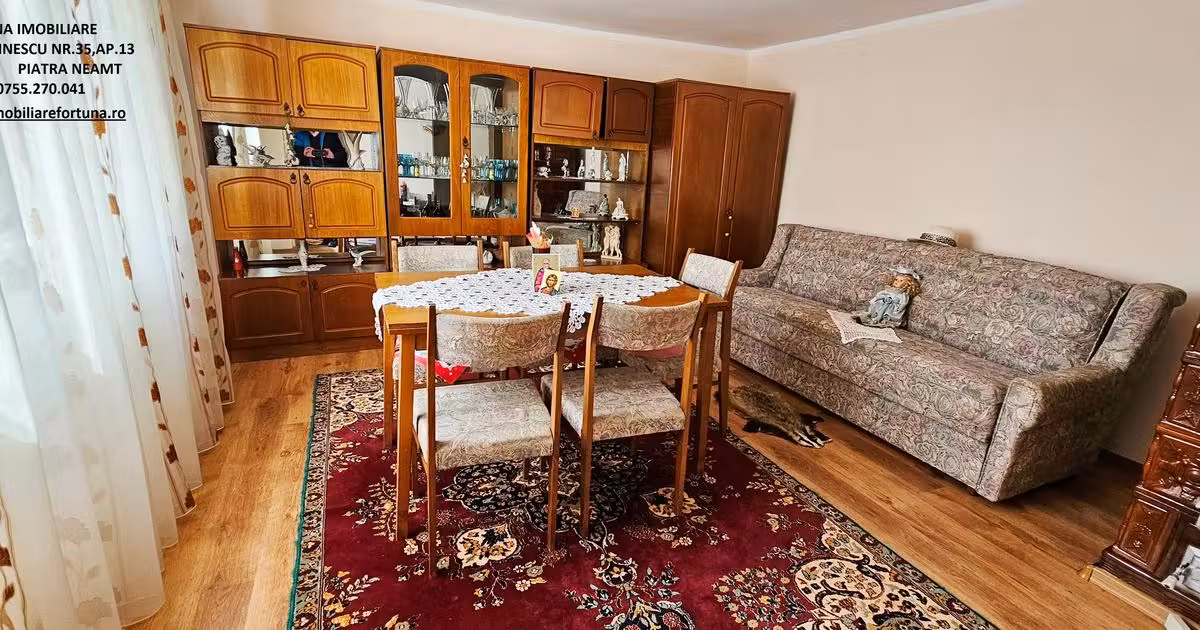 Casă de vânzare cu 3 camere în zona 1 Mai, Piatra-Neamț
