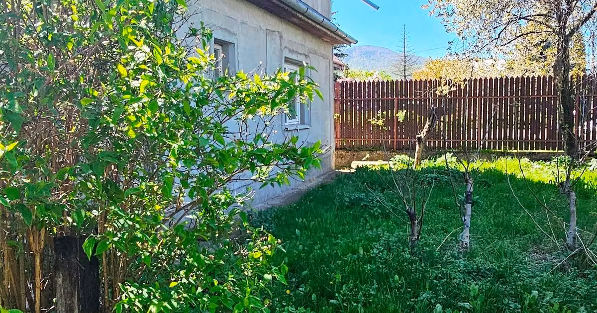 Casă de vânzare cu 5 camere în Piatra-Neamț