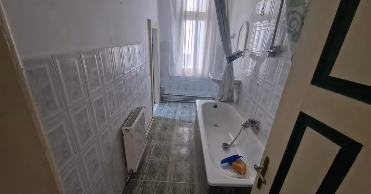 Casă de vânzare cu 4 camere în Bușteni