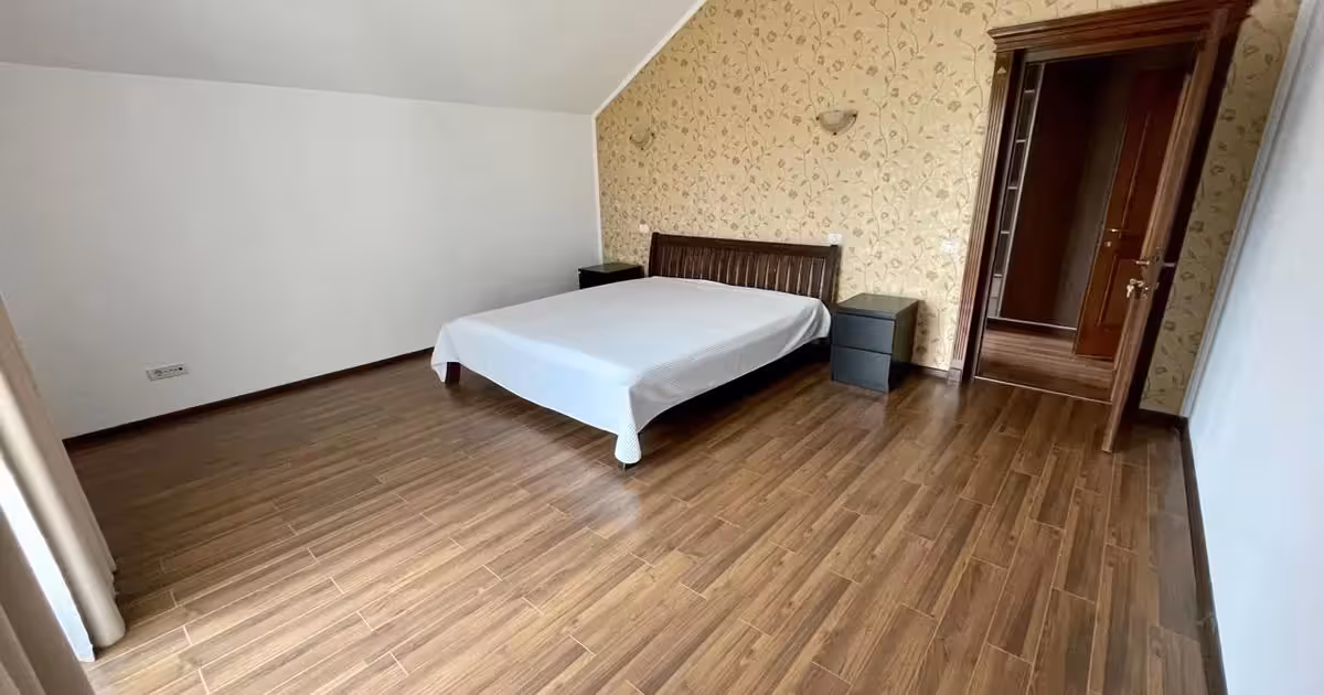 Casă individuală de vânzare cu 6 camere în zona Iancu Nicolae, Sector 1