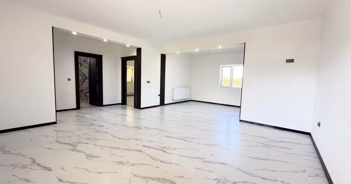 Duplex de vânzare cu 3 camere în Beregsău Mare