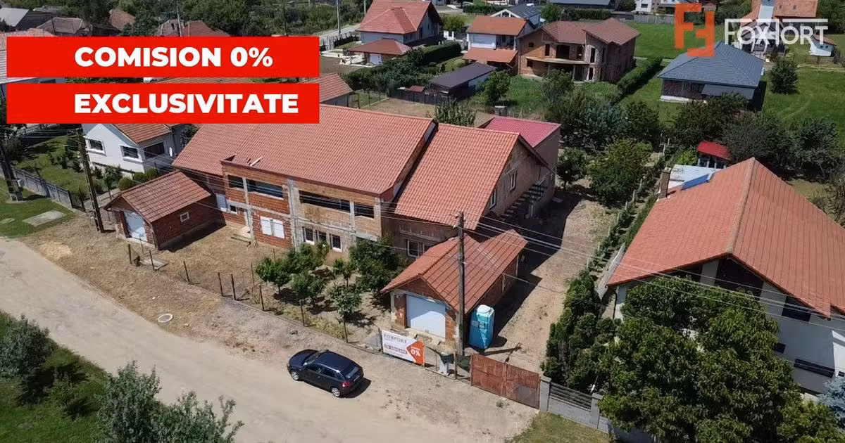Duplex de vânzare cu 6 camere în Peciu Nou