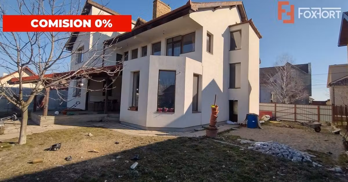 Casă individuală de vânzare cu 8 camere, mobilată în Săcălaz