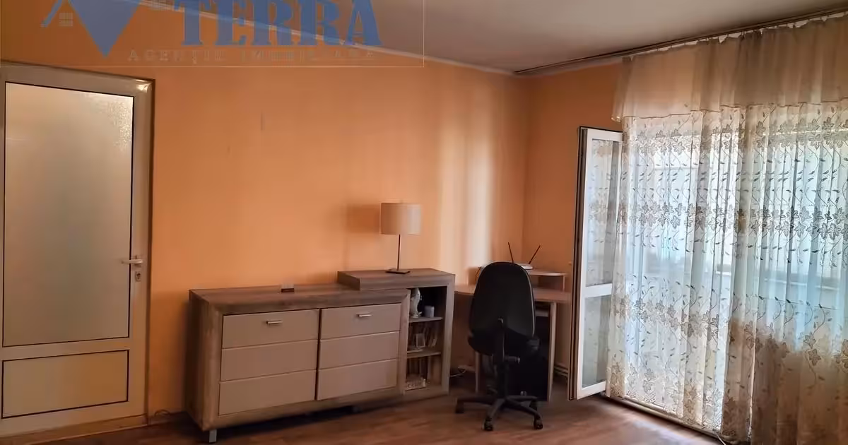 Apartament de vânzare cu 2 camere, mobilat în Mioveni