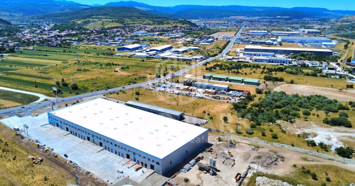Teren Construcții intravilan de vânzare de 3187 mp, în Florești