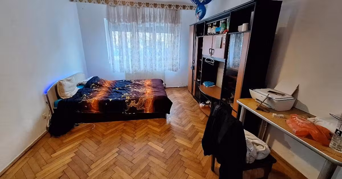 Apartament de vânzare cu 2 camere, mobilat în zona Siderurgiștilor, Galați