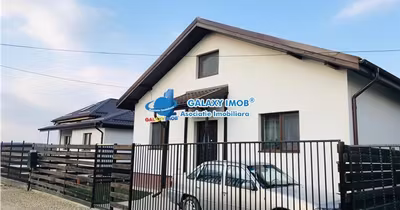 Casă Săbăreni