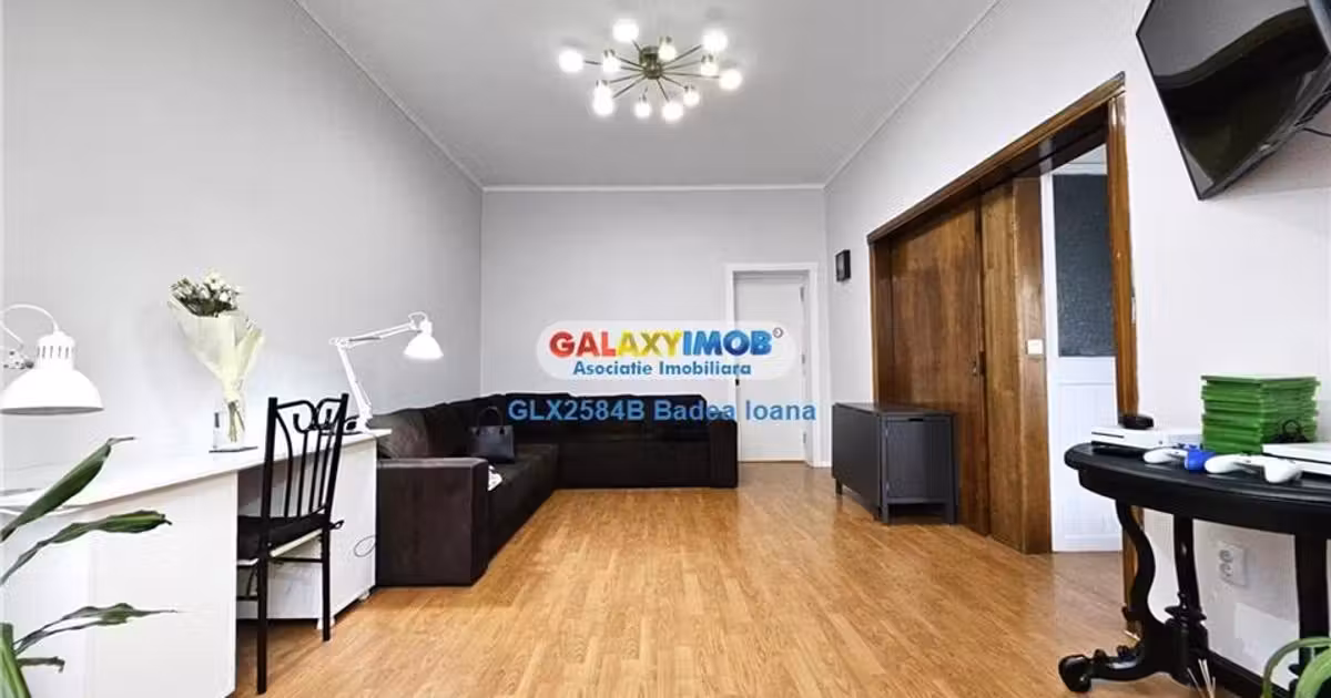 Apartament de vânzare cu 3 camere în zona Universitate, Ultracentral