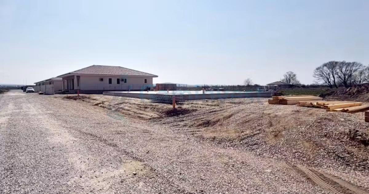 Duplex de vânzare cu 3 camere în zona Podgoria, Oradea