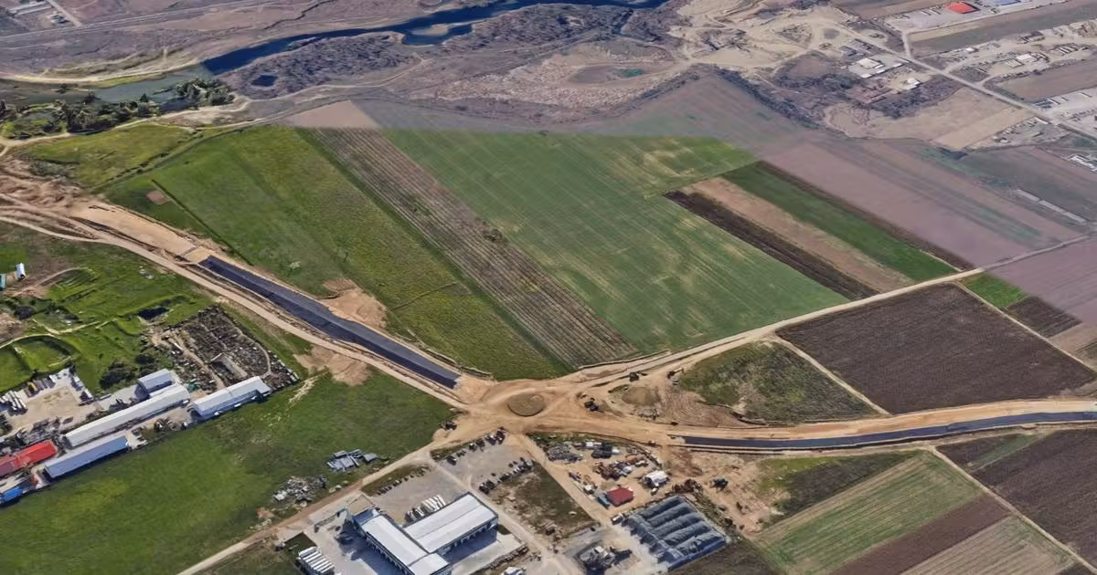 Teren Construcții intravilan de vânzare de 11800 mp, în Borș