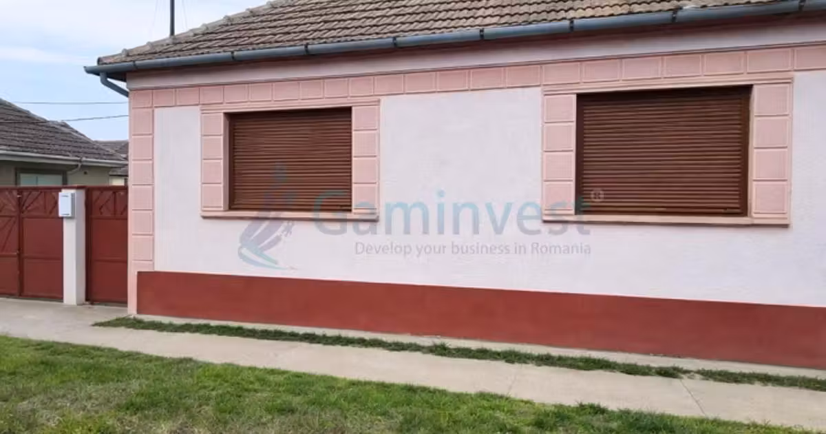 Casă individuală de vânzare cu 3 camere în Gepiu