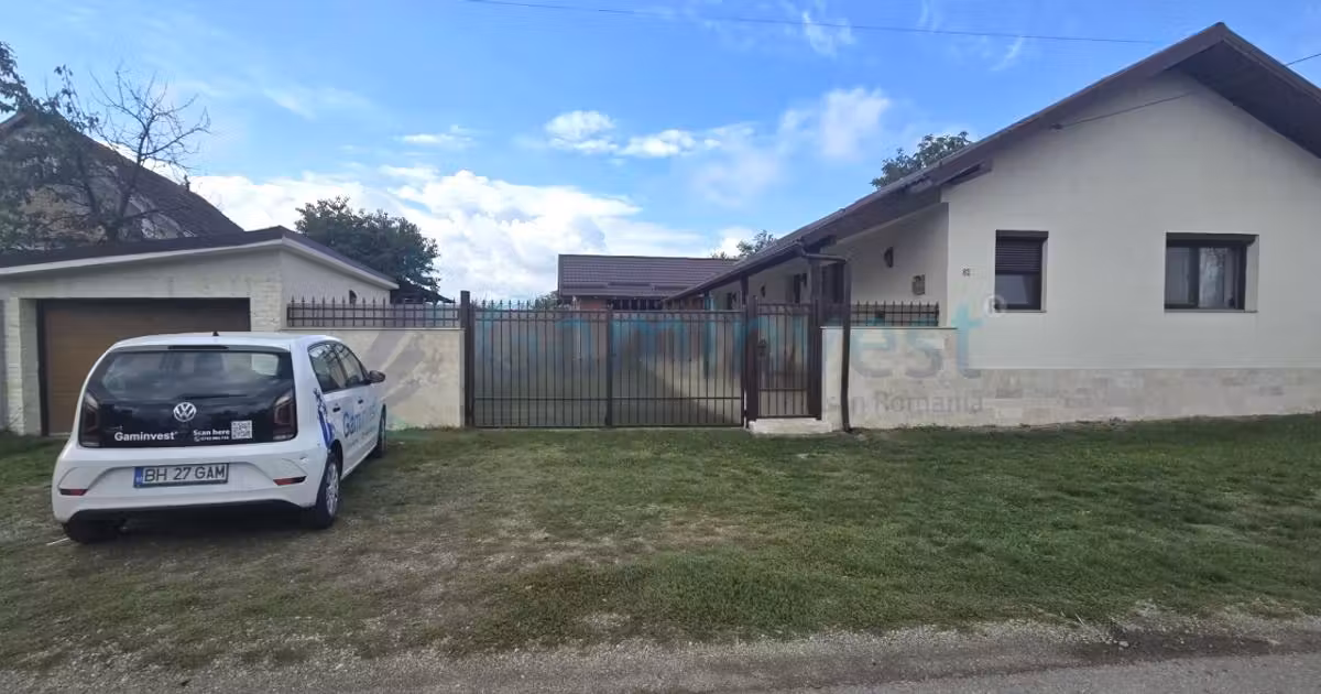 Casă individuală de vânzare cu 4 camere în Cacuciu Vechi
