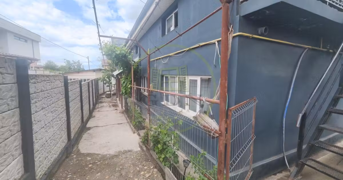 Casă individuală de vânzare cu 6 camere, mobilată în zona Bariera Vâlcii, Craiova