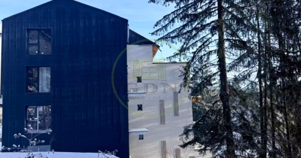 Apartament de vânzare cu 2 camere în Predeal