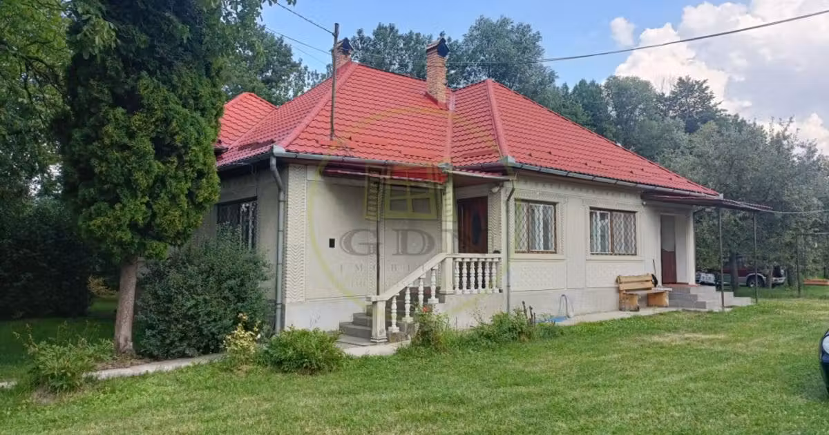 Casă individuală de vânzare cu 3 camere, mobilată în Ibănești