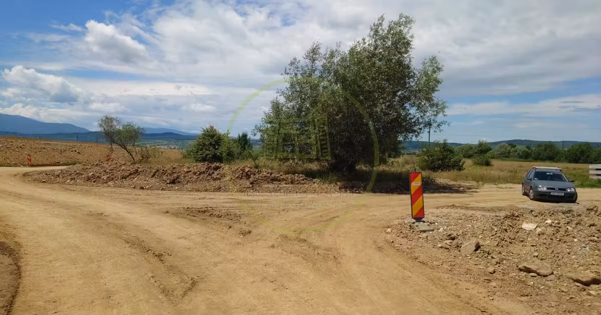 Teren agricol extravilan de vânzare de 1800 mp, în Avrig