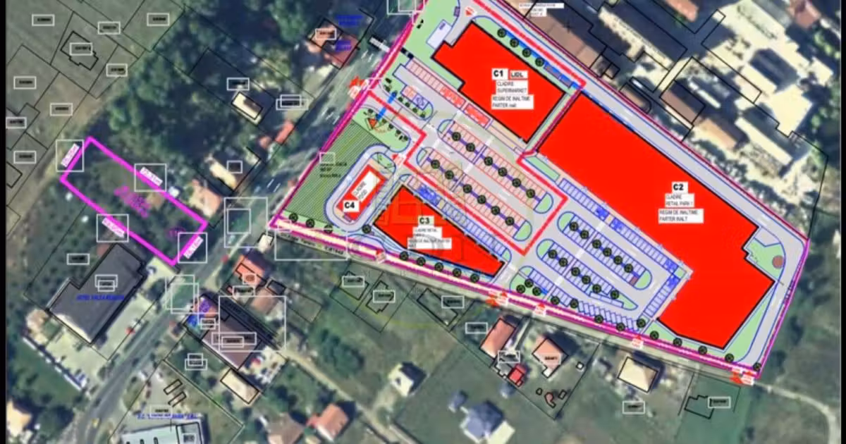 Teren Construcții intravilan de vânzare de 1840 mp, în Reghin