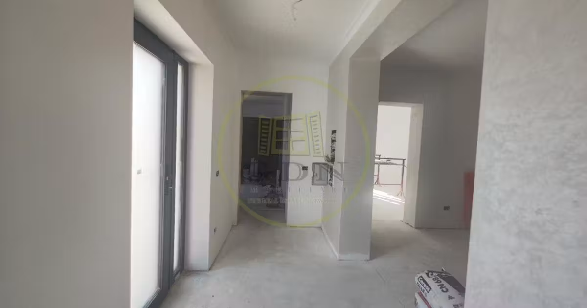 Casă individuală de vânzare cu 4 camere în Podari