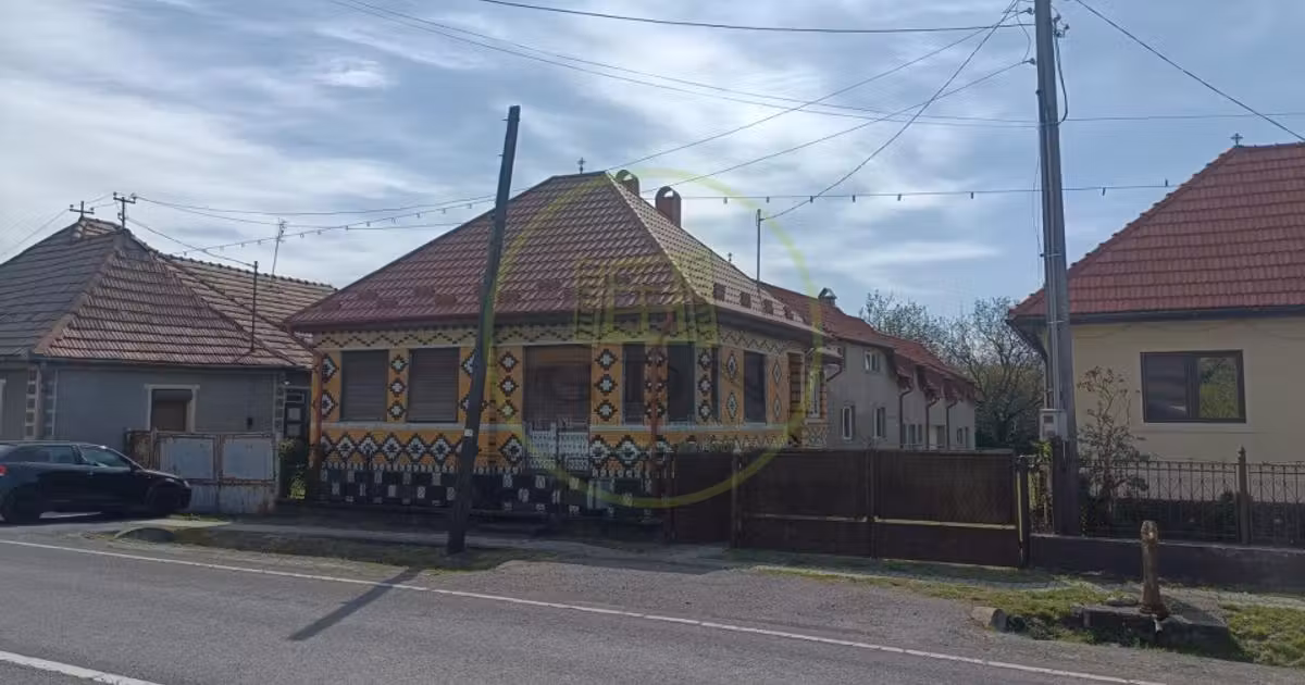 Casă individuală de vânzare cu 5 camere în Morăreni