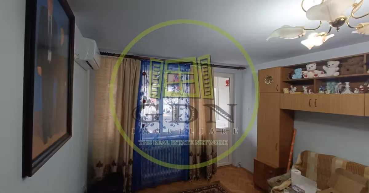 Apartament de vânzare cu 2 camere, mobilat în Reghin