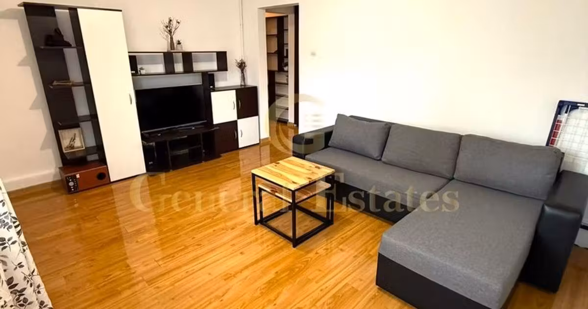 Apartament de vânzare cu 3 camere, mobilat în zona Griviței, Brașov