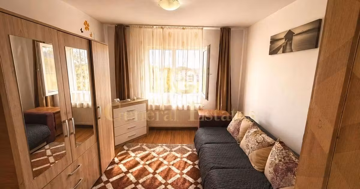 Garsonieră de vânzare, mobilată în Săcele