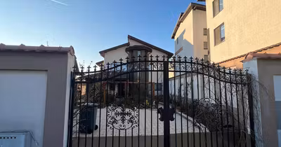 Casă Dobroești