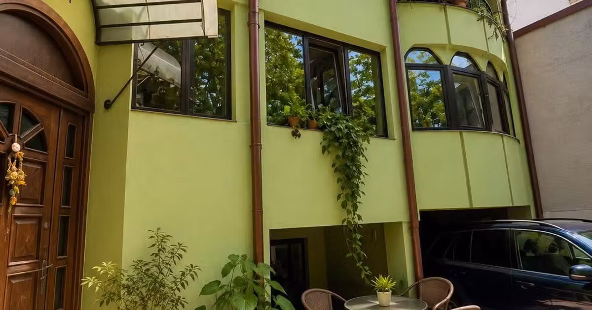 Casă de vânzare cu 6 camere în zona Central, Constanța