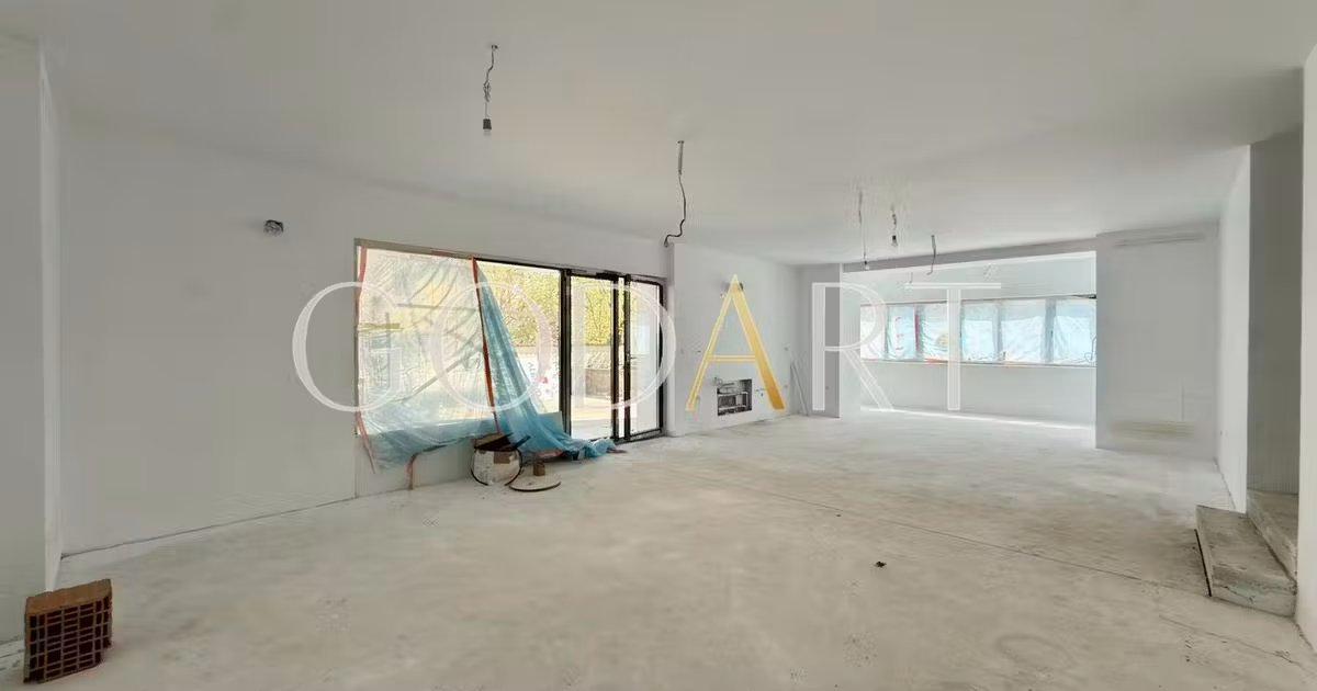 Apartament de vânzare cu 4 camere în zona Herăstrău, Sector 1