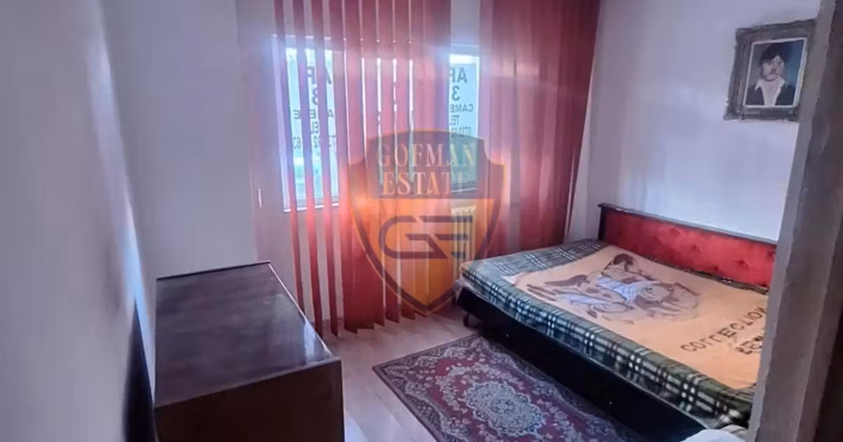 Apartament de vânzare cu 3 camere în zona Inel II, Constanța