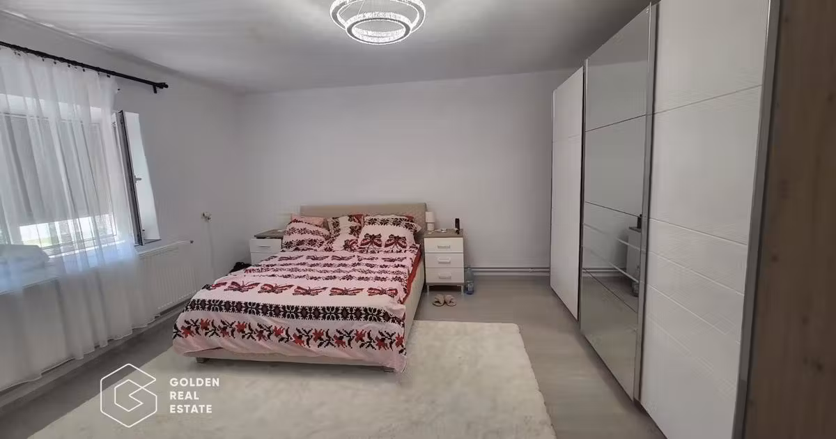 Casă individuală de vânzare cu 4 camere, mobilată în Urseni