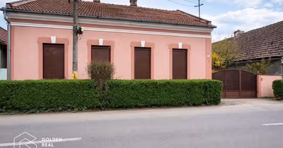 Casă Central