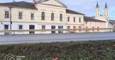Casă Central