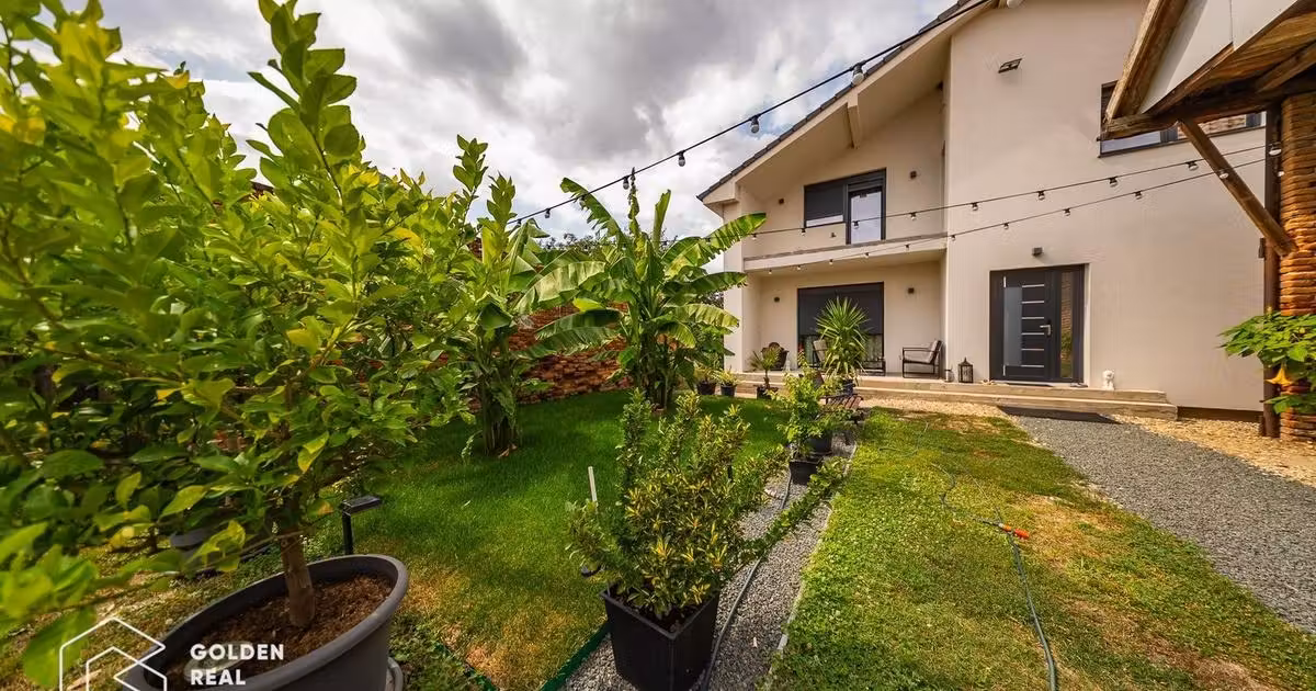 Casă individuală de vânzare cu 6 camere în Frumușeni