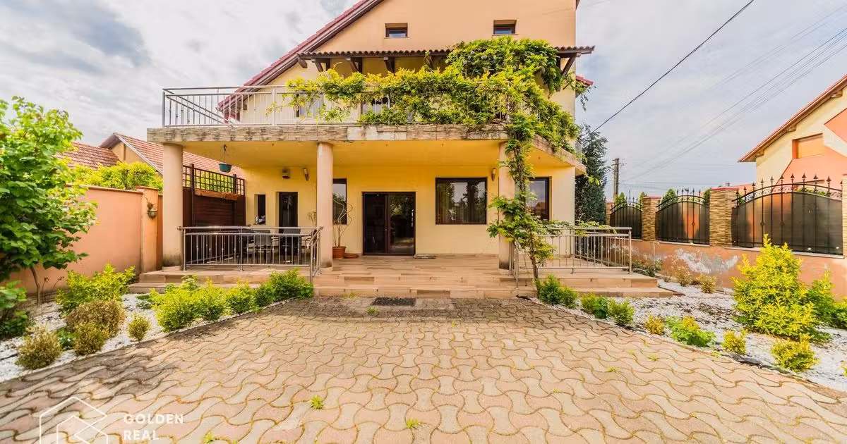 Casă de vânzare cu 5 camere în zona Poltur, Arad