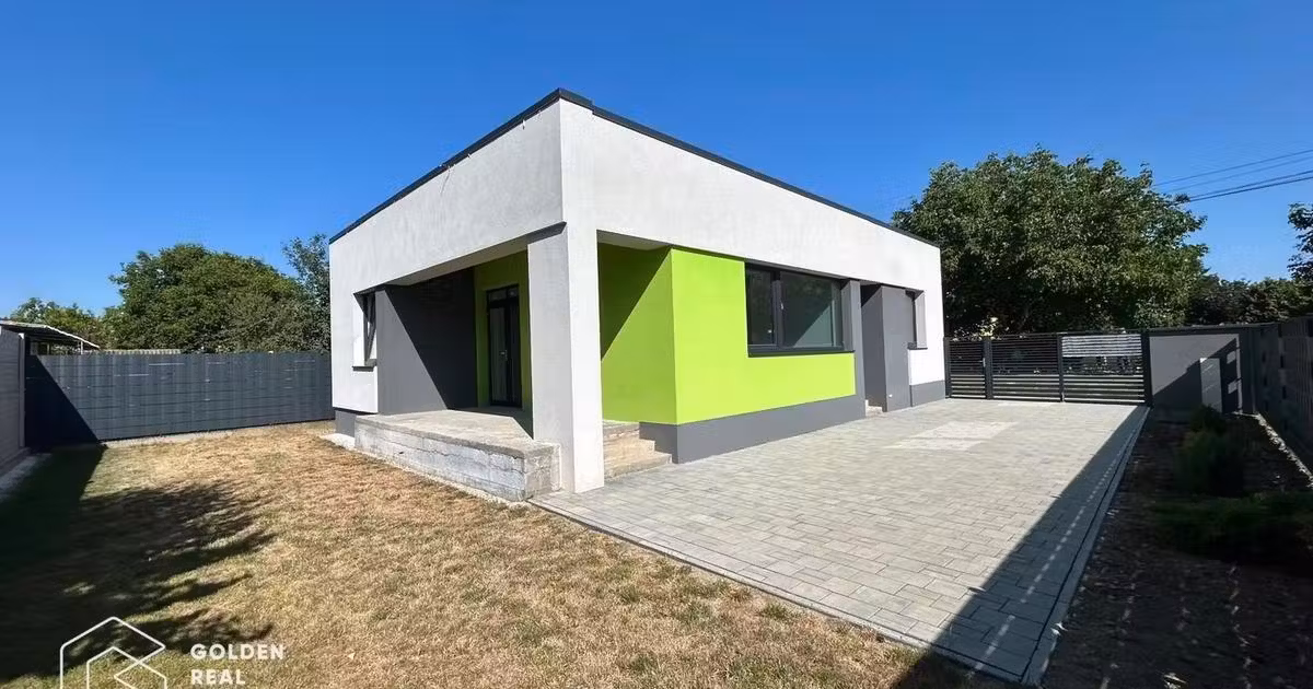 Casă individuală de vânzare cu 3 camere în Vladimirescu
