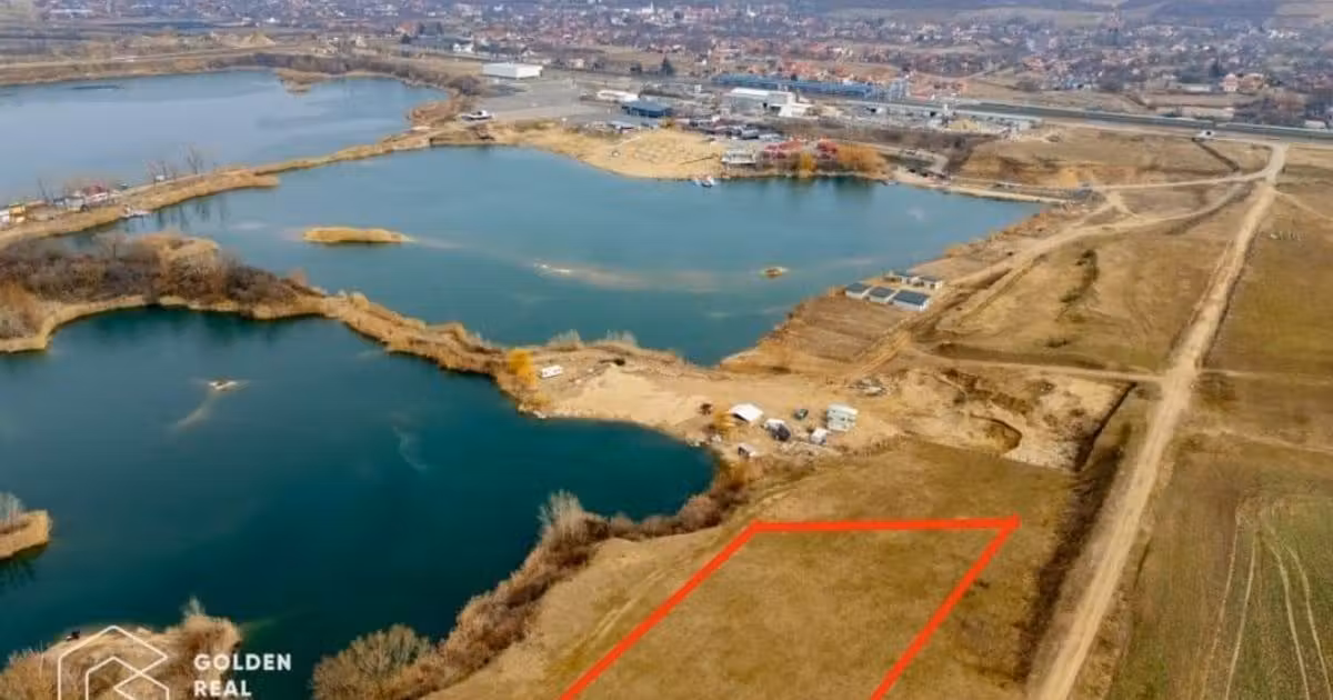 Teren agricol intravilan de vânzare de 9000 mp, în Ghioroc
