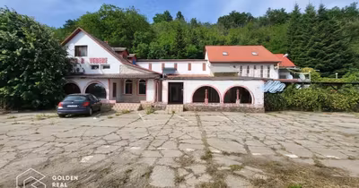 Casă Central