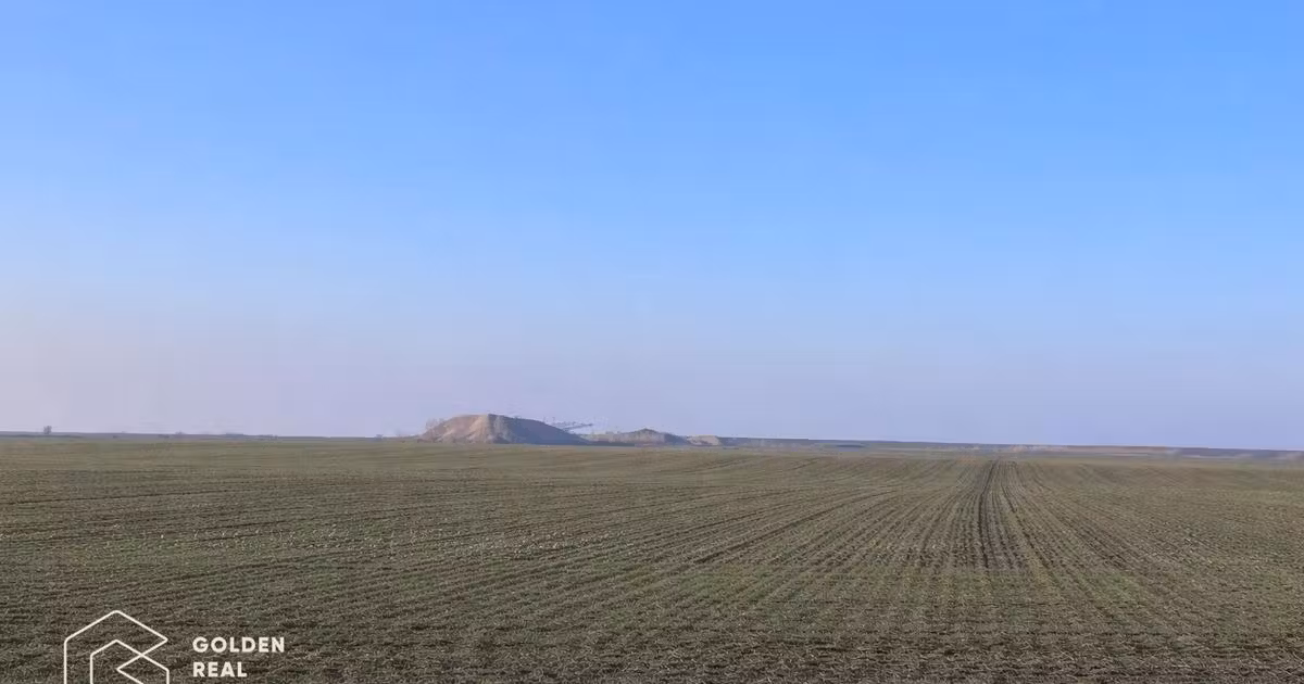 Teren agricol extravilan de vânzare de 32000 mp, în zona Nord-Est, Arad