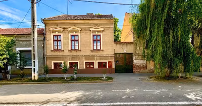 Casă Boul Roșu