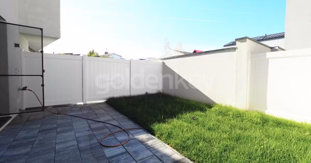 Casă de vânzare cu 5 camere, mobilată în zona Pipera, Sector 1