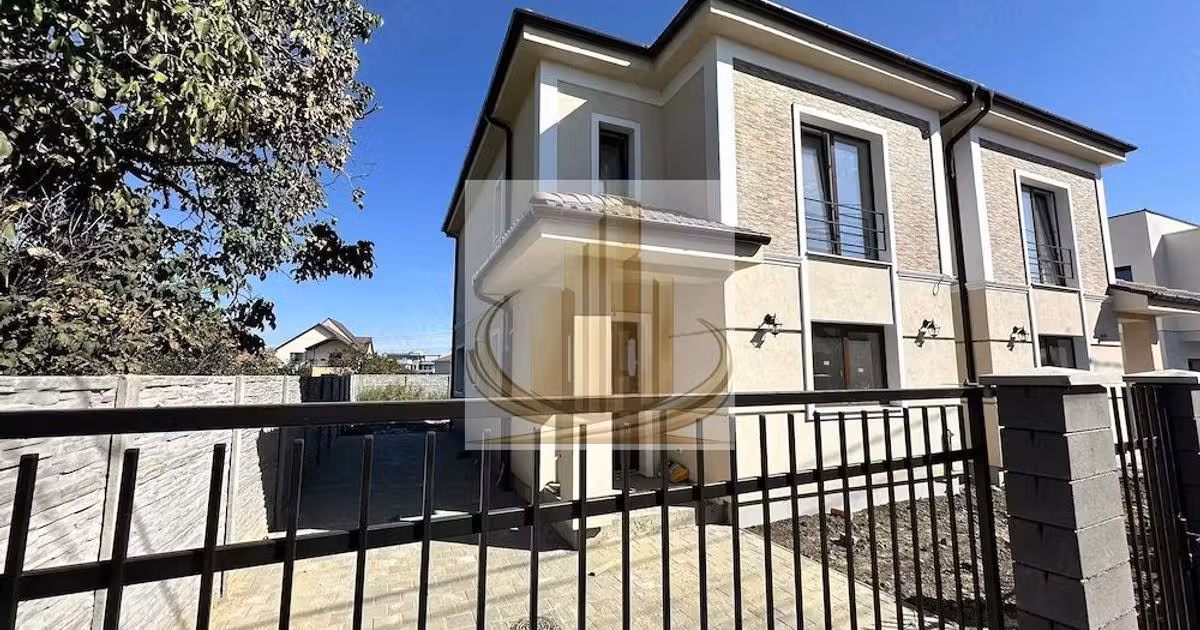 Duplex de vânzare cu 4 camere în Săcălaz